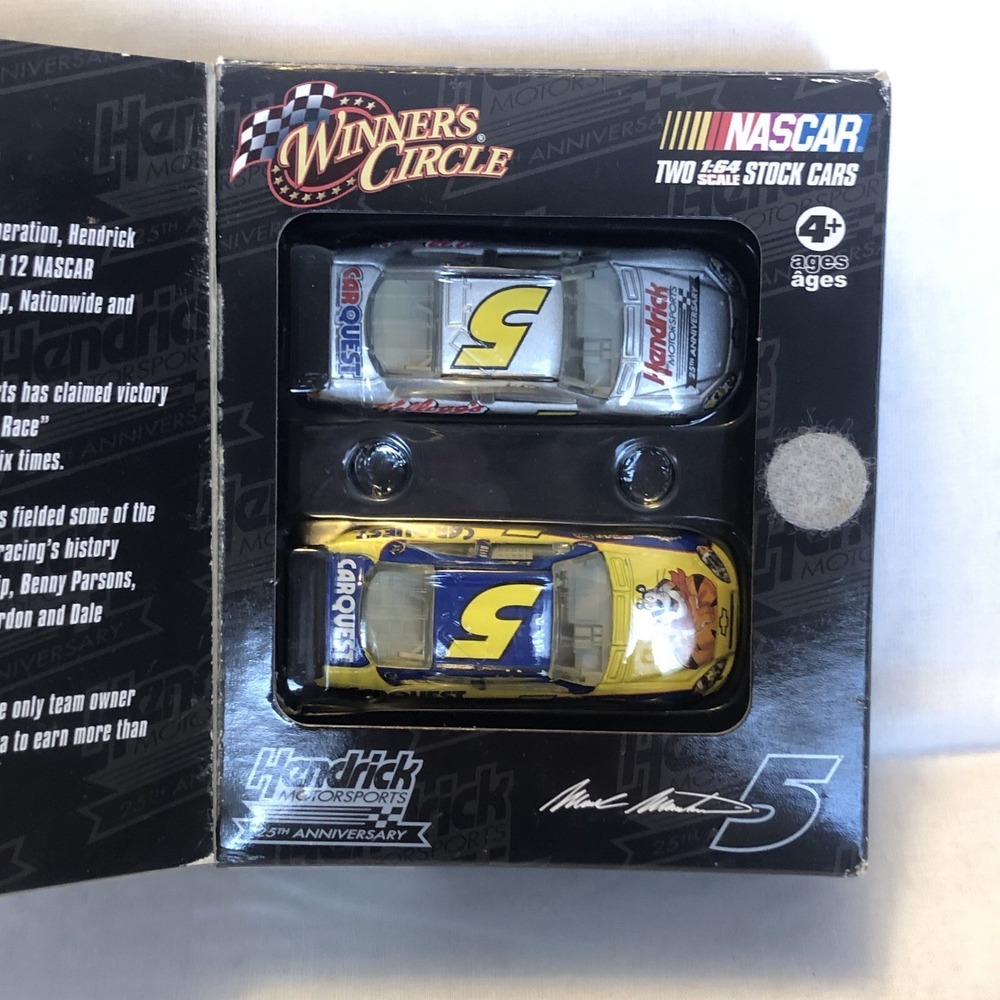 Mark Martin #5 Kellogg's Hendrick Motorsports 25th Anniversary Two Car Set 1:64
